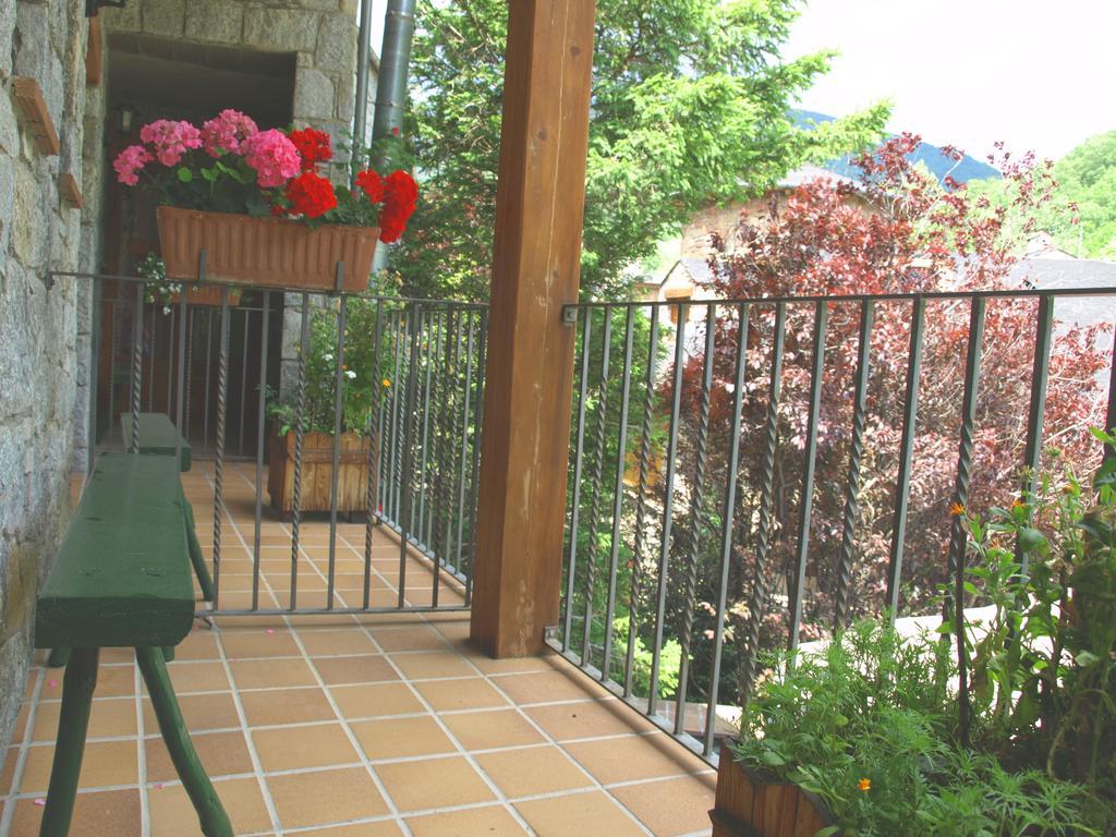Hotel La Farga Ripoll Esterno foto
